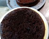 Foto langkah ke 6 dari resep Kue Ulang Tahun Sederhana (Simple Birthday Cake).
