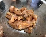 Foto del paso 2 de la receta: Palitos de pollo crocante