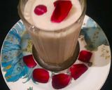 Fresh rose flowers milk shake રેસીપી સ્ટેપ3ફોટો