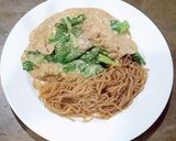 รูปขั้นตอนการทำที่ 4 ของ ราดหน้าใส่ไข่,เนื้อหนอก,เส้นบุกสาหร่าย - คีโต(เถื่อน)