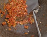 Foto langkah ke 3 dari resep Ikan asin pedas manis.