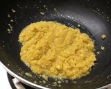 A picture of step 4 of Moong dal halwa.