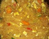 Foto langkah ke 5 dari resep Bihun goreng+telur orak arik.