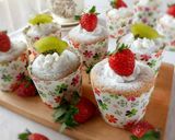 Foto langkah ke 7 dari resep Hokkaido Chiffon Cupcakes.
