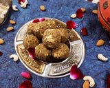 गोंद के लड्डू (Gond ke laddu recipe in Hindi) रेसिपी चरण 6 फोटो