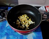 A picture of step 2 of Bashonti Pulao (Basanti Pulao).