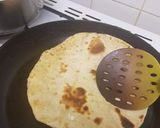 A picture of step 12 of Maini na chapati.
