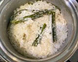 Foto langkah ke 1 dari resep Manggo Sticky Rice.