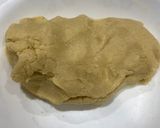 A picture of step 3 of Biscoff sandwich biscuit.