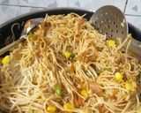 नूडल्स फ्राइड राइस (noodles fried rice recipe in Hindi) रेसिपी चरण 4 फोटो