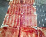 A picture of step 2 of White bread pizza.