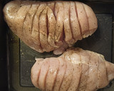 Foto del paso 1 de la receta: Pechugas de pollo estilo hasselback con queso