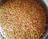 A picture of step 1 of Masala moth beans.