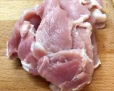 รูปขั้นตอนการทำที่ 1 ของ หมูผัดกระเทียมพริกไทย🐷