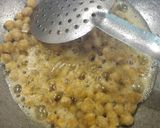 A picture of step 4 of Kurkure chickpeas.