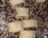 A picture of step 3 of Stuffed crescent rolls.