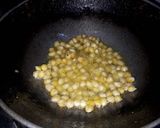 A picture of step 3 of Crispy Corn.