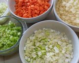 Foto del paso 3 de la receta: Sopa Cultivateur deli 🍲🧅🥔🥬🥕🧀🥓