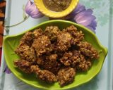 मूंगदाल के पकोड़े (moong dal ke pakode recipe in Hindi) रेसिपी चरण 4 फोटो