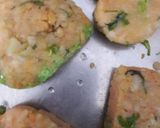 A picture of step 7 of Stuff green peas cutlets.