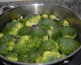 Foto del paso 1 de la receta Tortitas de brócoli al pesto