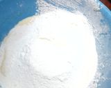 Foto del paso 2 de la receta: Alfajorcitos de maicena con aceite