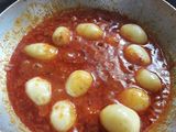 દમ આલુ (Dum Aloo Recipe In Gujarati)