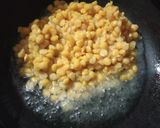 A picture of step 3 of Dal pitha.