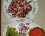 Foto langkah ke 2 dari resep Cumi Pete Pedas.