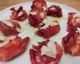 Foto del passaggio 2 della ricetta Bocconcini di bresaola ripieni di pesche