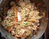 Foto del paso 4 de la receta: Noodles Yakisoba (con pollo y verduras salteadas al wok)