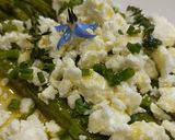 Une image de l'étape 4 de 🌿Asperges rôties feta thym romarin.