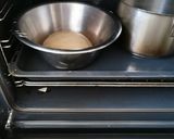 A picture of step 6 of Donuts with sugar Glaze.