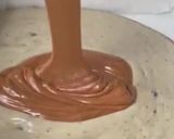 Gambar langkah 9 resipi Kek Marble Blueberry Coklat.