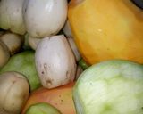 Foto langkah ke 2 dari resep Asinan Rujak Buah Segar #Dandelion.