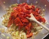 A picture of step 3 of Chicken Paprika.