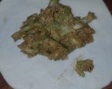 A picture of step 4 of Veg Momos.