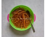 Foto langkah ke 2 dari resep Keripik Kulit Wortel.