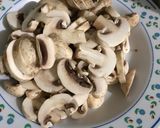 Foto langkah ke 1 dari resep Sautéed Mushrooms - tumis jamur champignons.
