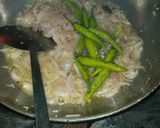 A picture of step 3 of Bhindi fry.