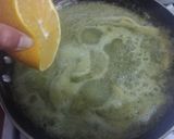 Foto del paso 3 de la receta: Patitas de 🐷 en salsa verde