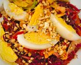 Hình bước làm 4 của món Salad trộn trứng + hạt điều