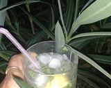 A picture of step 4 of Virgin mojito.