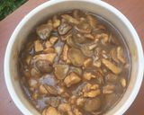 Foto langkah ke 4 dari resep Tumis Jamur Ayam Toping Mie Ayam.