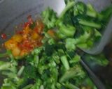 Foto langkah ke 8 dari resep Balado Kentang Brokoli.