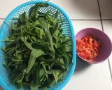 Foto langkah ke 1 dari resep Tumis kangkung.