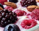 Foto del paso 3 de la receta: Avena trasnochada con frambuesas, moras y arándanos 🫐 Porridge de avena con frutos rojos