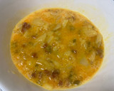 Foto del paso 2 de la receta: Tortilla de patata con cebolla, pimiento y chorizo