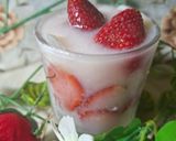 Foto langkah ke 4 dari resep Es Sirsak - Strawberry Merah Putih.