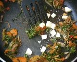 A picture of step 6 of Spinach & Banana Sandwich.